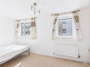 Photo 19- click for photo gallery